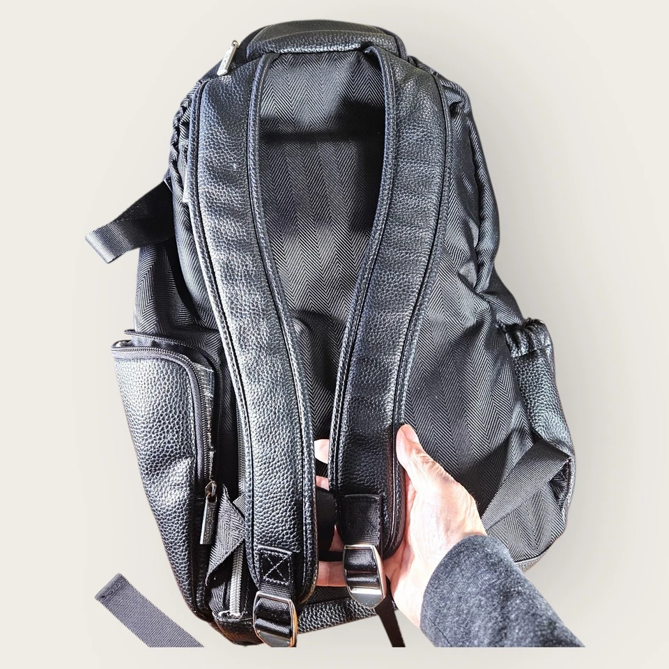 Сумка для подгузников Itzy Ritzy рюкзак черная елочка искусственная кожа изолированные карманы - Изображение 2 из 4