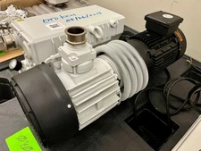 Pfeiffer Hena 100 Vacuum Pump