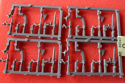 Games Workshop Warhammer Skeleton Warriors Hand Weapons Arms x16 New Bits Undead