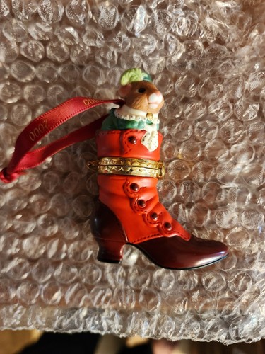Fashion Afoot Porcelain Hallmark Keepsake Collectors Series Christmas Ornament - Picture 2 of 5