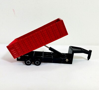 ERTL Diecast Red Lift Trailer 5.5'' replacementErtl