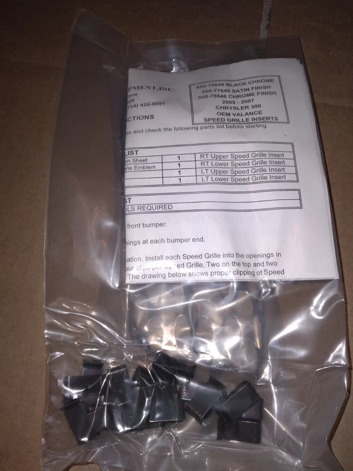 2005-2009 Chrysler 300 Street Scene OEM inserção de grade de para-choque de válvula inferior - Imagem 3 de 4