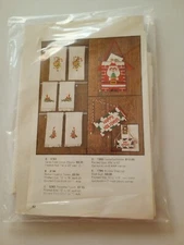 New Vintage Art Craft Concepts counted cross stitch kit Pointsettia Towels