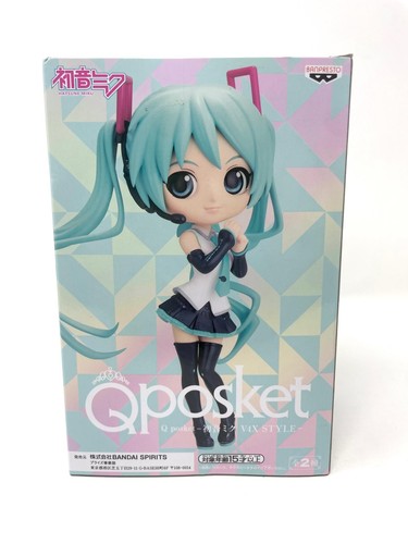 Bandai Spirits - QPosket Hatsune Miku (V4X B ver.) Figure - Picture 3 of 6