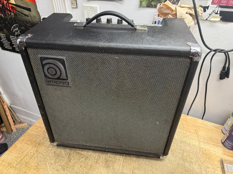 AMPEG J-12R Tube Guitar  Amplifier