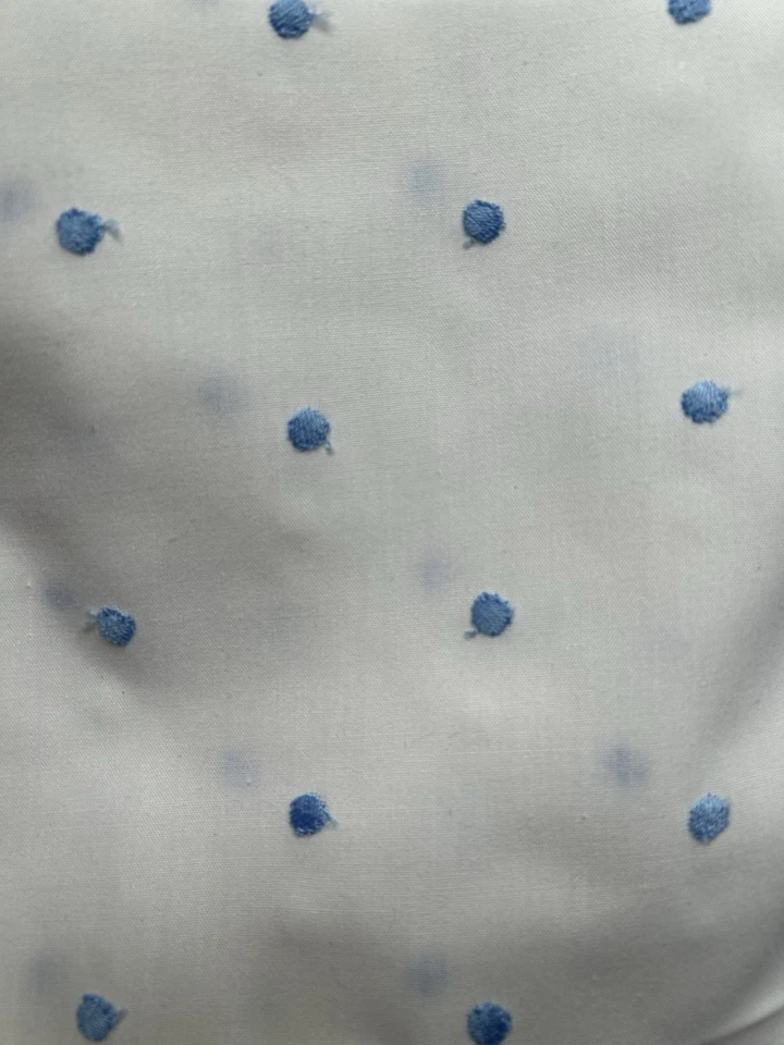 Tela transparente bordada en crema Cowtan & Tout de 2 3/4 yardas Foto 3 de 4