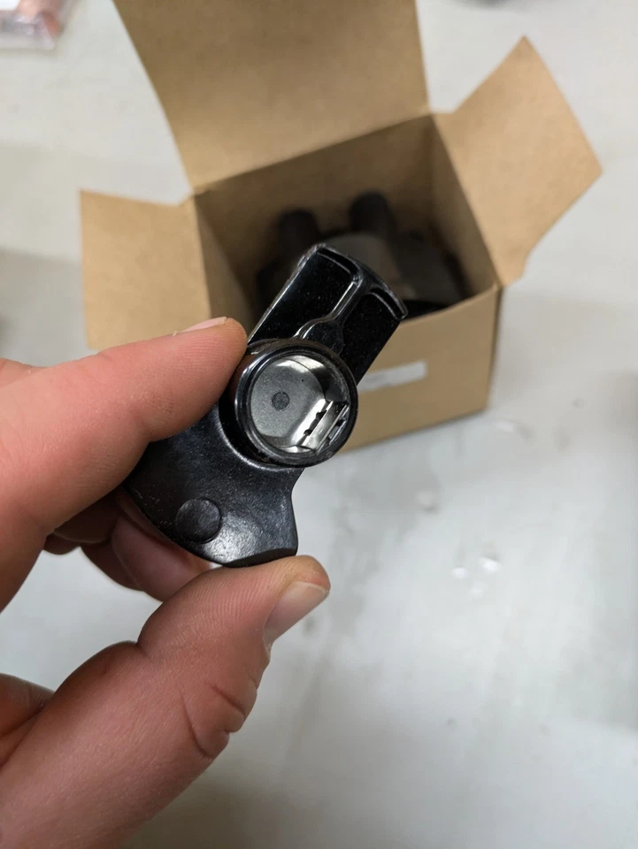 1939-49 CHRYSLER,DESOTO,DODGE&PLYMOUTH 6 distributor cap points condenser rotor - Image 4 of 4