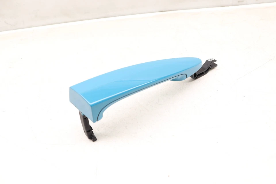 2017-2020 BMW 440I GRAN COUPE - Right Exterior DOOR Handle 7207562 - Image 2 of 4