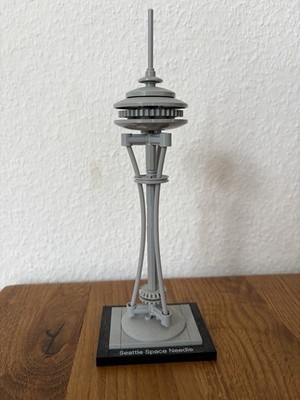 LEGO ARCHITECTURE: Seattle Space Needle (21003) -Gebraucht - Sehr Gut