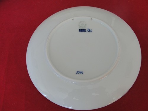 1923 ROYAL COPENHAGEN CHRISTMAS OLD PLATE LANDSCAPE - Picture 2 of 2