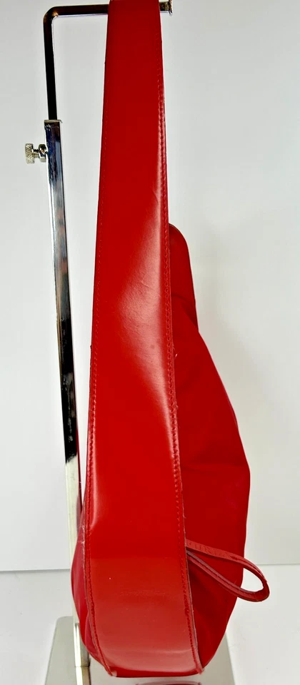 Сумочка Furla красный холст нейлона маленький кожаный с покрытием одиночный ремень РЕДКАЯ чистый весело - Изображение 2 из 4