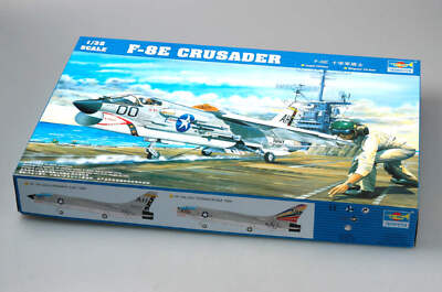 Trumpeter Scale Models 2272 1/32 F-8E Crusader US Navy Fighter Model Aircraft Ki