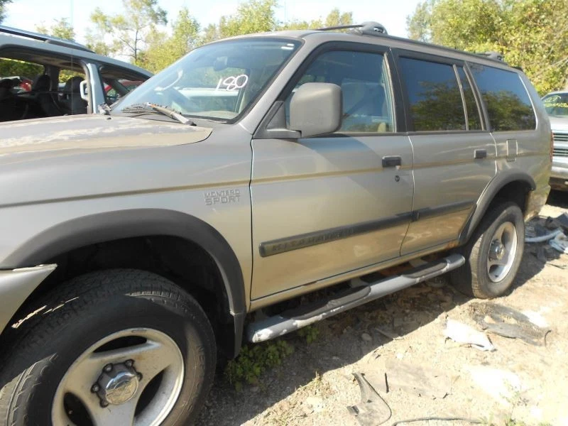 Anti-Lock Brake Part Assembly Fits 97-01 MONTERO SPORT 680299 - Image 2 of 4