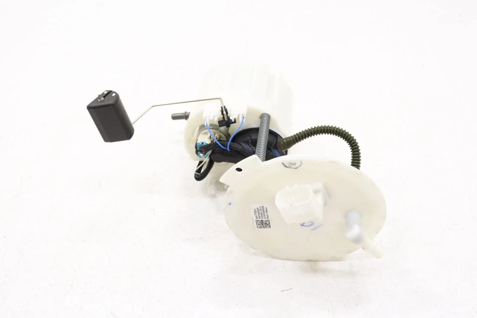 2019 - 2020 CADILLAC CT6 FUEL GAS PUMP SENDING LEVEL MODULE UNIT OEM 84537115 - Image 2 of 4