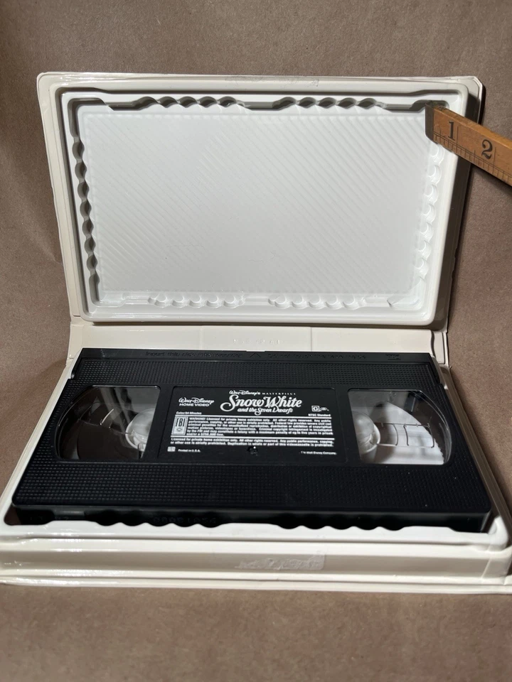 Snow White VHS - Walt Disney Masterpiece Collection #1524 - Vintage Video Tape - Image 4 of 4