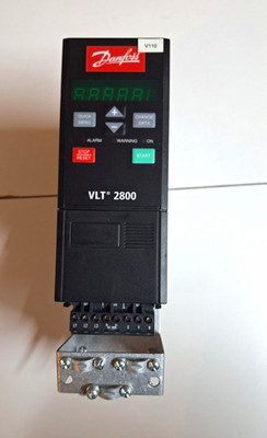 Danfoss VLT 2805 Frequenzumrichter 195N1004 0,55kW 380-480V VLT2800 