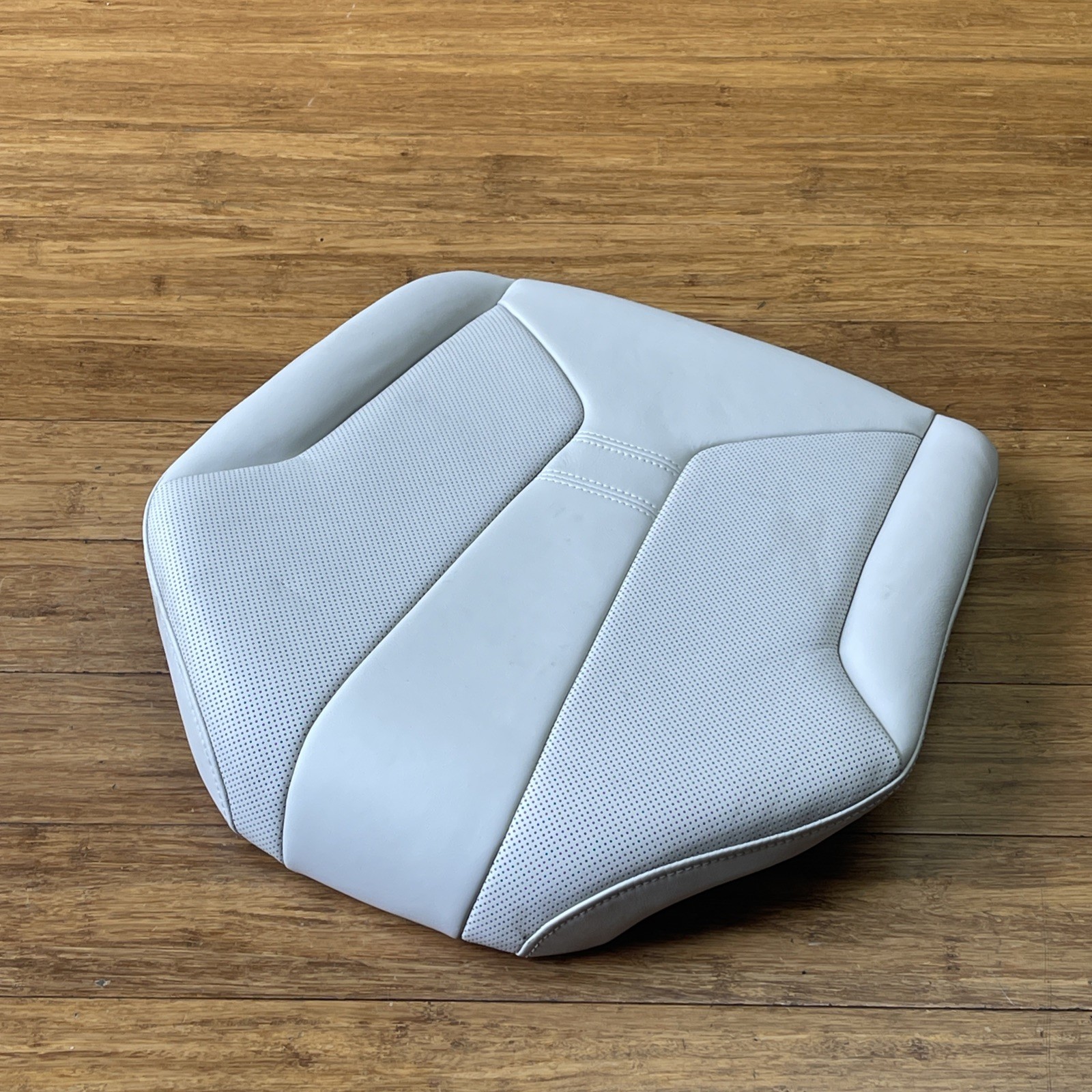 2015-2020 BMW i8 I12 Cushion Backrest White Leather Rear Left Or Right Upper OEM