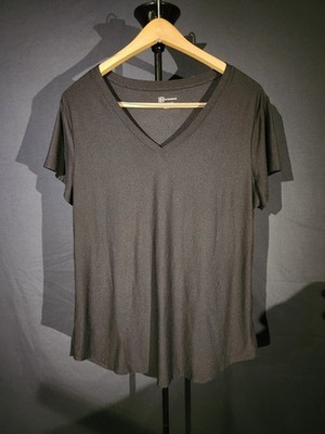 No Boundaries Women s Black Activewear/Sleepwear V-Neck T-Shirt XXL/2XG 19 0133