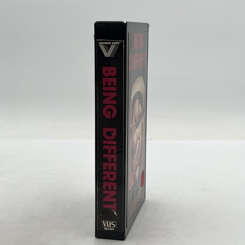 SELTEN Being Different VHS Vestron Circus Freaks Harry Rasky Dokumentarfilm Clamshell - Bild 4 von 7