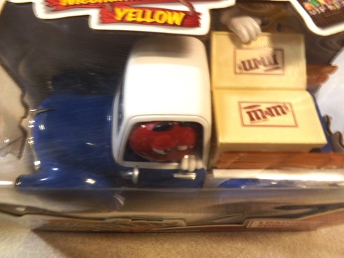 M&M CANDY DISPENSER RED'S GARAGE - Picture 2 of 7