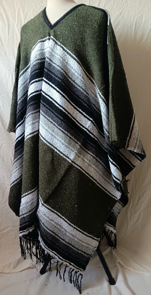 Poncho Festival CLINT EASTWOOD Espaguetis Pistolero Occidental Hecho a Mano Ropa de Vaquero Foto 2 de 4