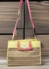 P45- Betsey Johnson Straw Daisy Tote Bag with Shoulder Strap