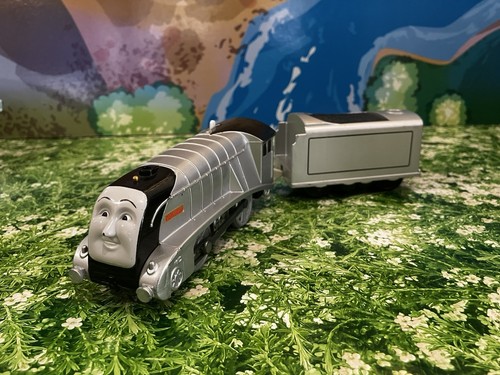 Mattel 2009 SPENCER & TENDER Trackmaster TOMY Motorized Train Thomas & Friends