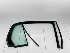 07-09 VOLKSWAGEN GTI REAR RIGHT SIDE DOOR QUARTER WINDOW GLASS & SEAL OEM