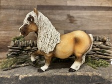 Cheval Ceramics Spaghetti Mane Tail Palomino Pony Figurine.