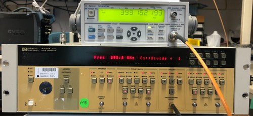 HP 8133A 3 GHz Pulse Generator w/ options 001, 002 *GOOD CONDITION* - Picture 2 of 6