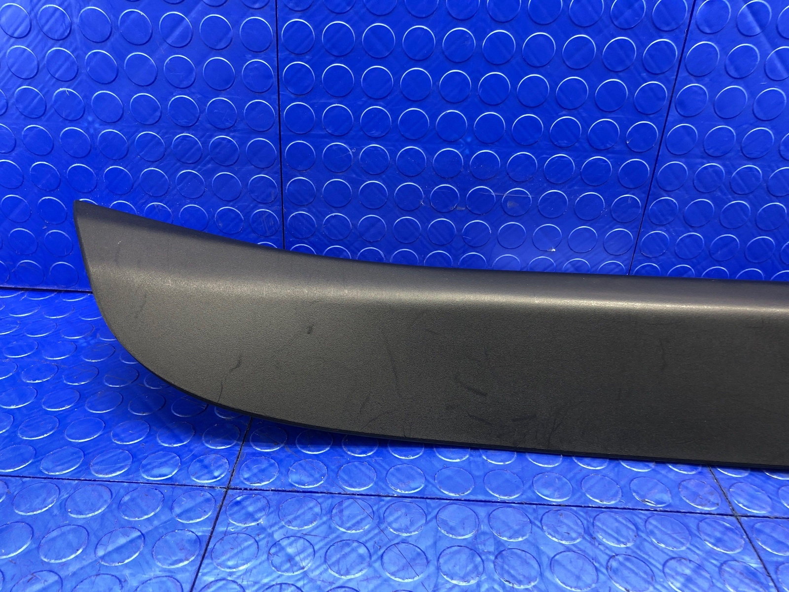 2014-2019 BMW I8 OEM FRONT LEFT DOOR SCUFF PLATE PROTONIC EDITION 7314938