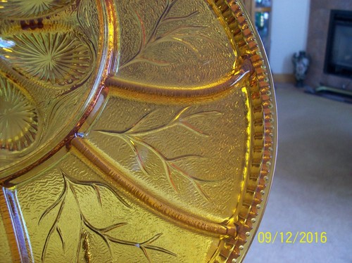 Indiana Glass Vtg Amber Round Devil Egg Divided Appetizer Serving Platter - Picture 5 of 9