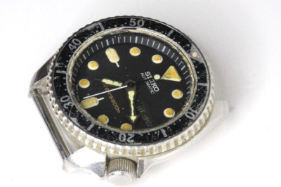 Seiko 7002-7000 Diver automatic watch , 7S26 Japan dial , runs/stops    -21910