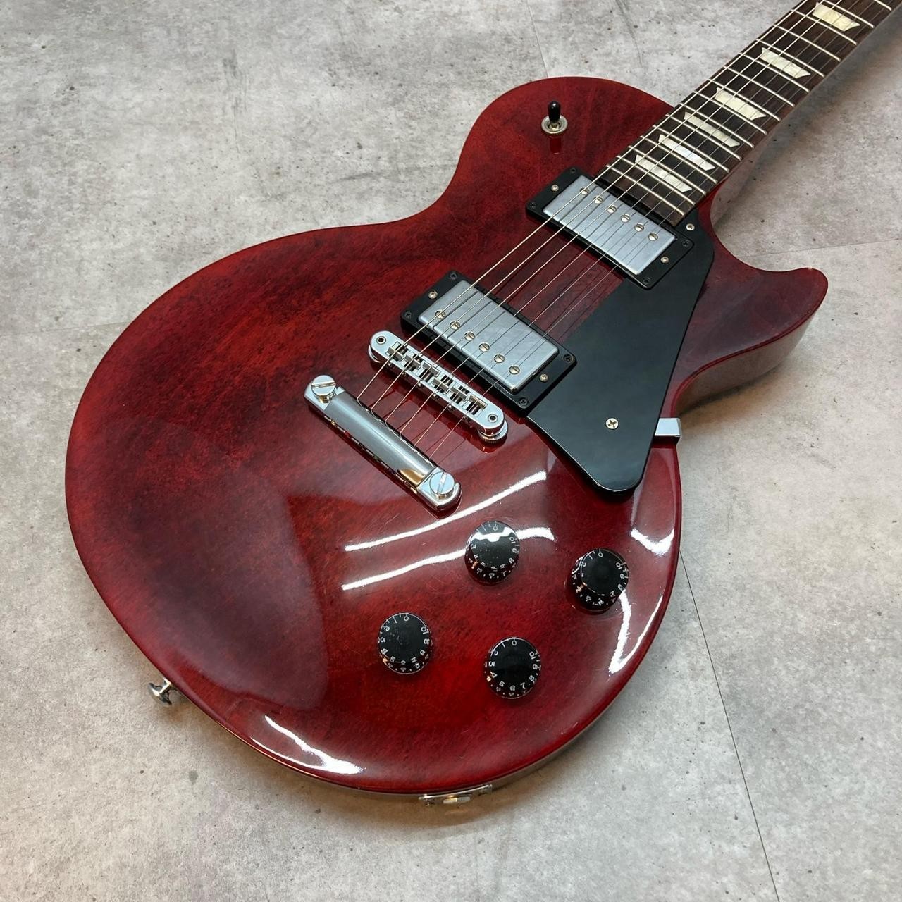 Gibson Les Paul Studio 2020 Used Electric Guitar