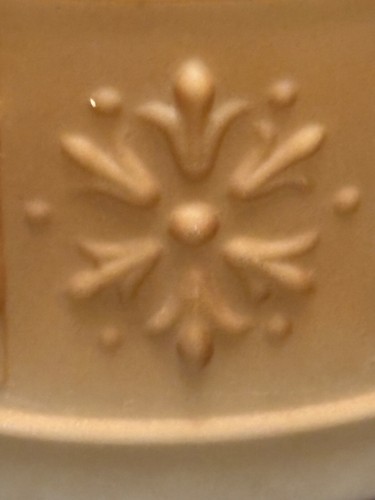 Vintage White Caramel Frosted Glass Lamp Shade FLOWER EMBOSSED 2" Fitter - Imagen 2 de 10