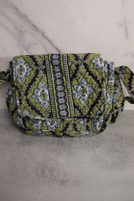 EUC Vera Bradley Small Messenger Bag in Green Retired Cambridge Pattern 0828-O