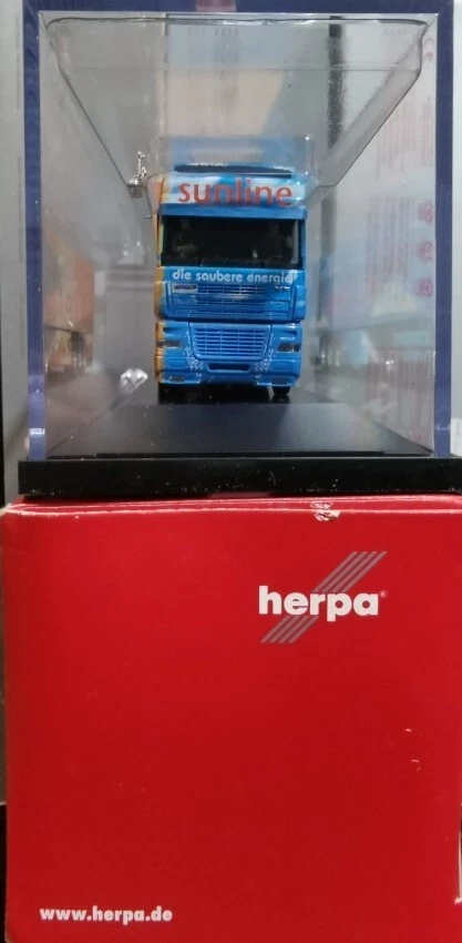 HERPA 120975 Camion autoarticolato 5 assi DAF XF SSC "Sunline" - scala H0 - Immagine 3 di 4