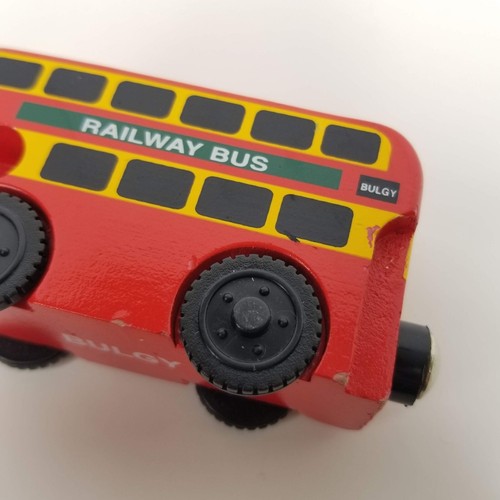 Thomas the Tank Engine 2003 Railway Bus Bulgy Anti League Wooden Magnet Train - Picture 7 of 9