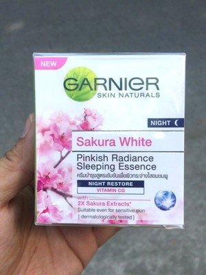sakura white night cream