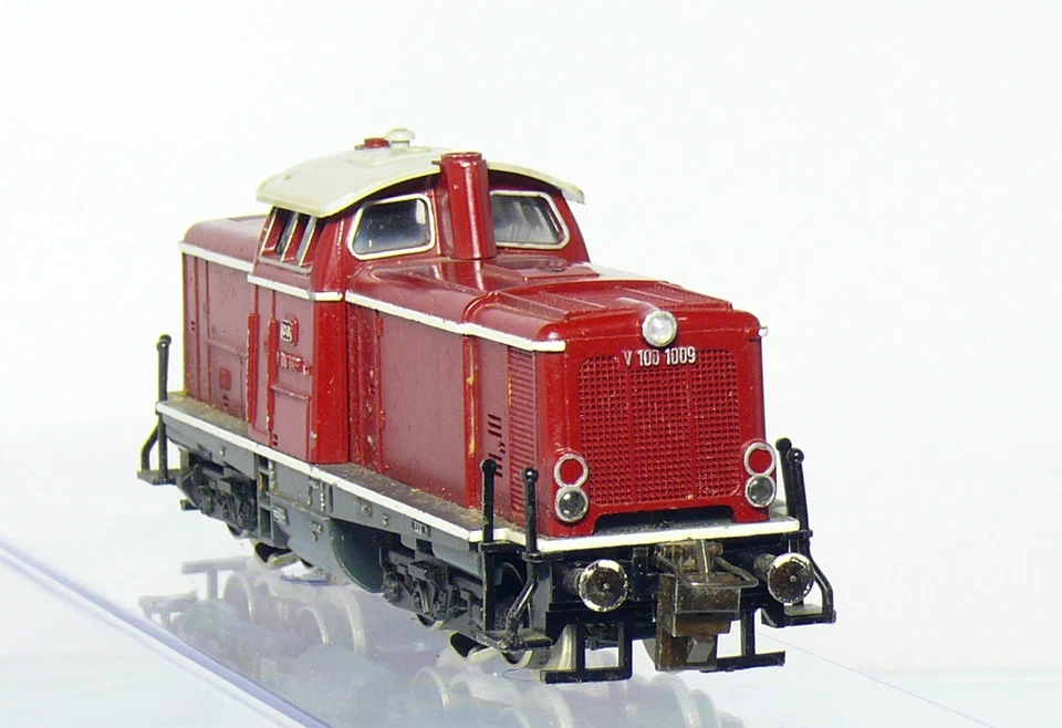 Trix Express 2267 H0 , DC  Diesellok V100 1009 der DB, Metallguss, altrot, OVP - Bild 3 von 4