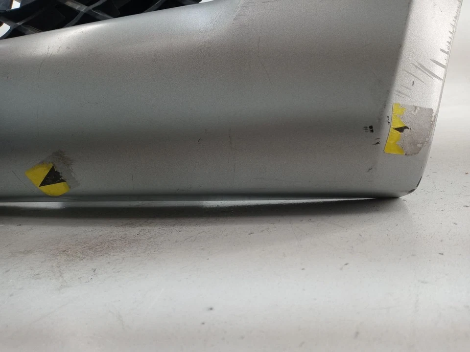 Grelha de radiador dianteiro Nissan Xterra 2010-2013 fabricante de equipamento original usada testada - Imagem 3 de 4