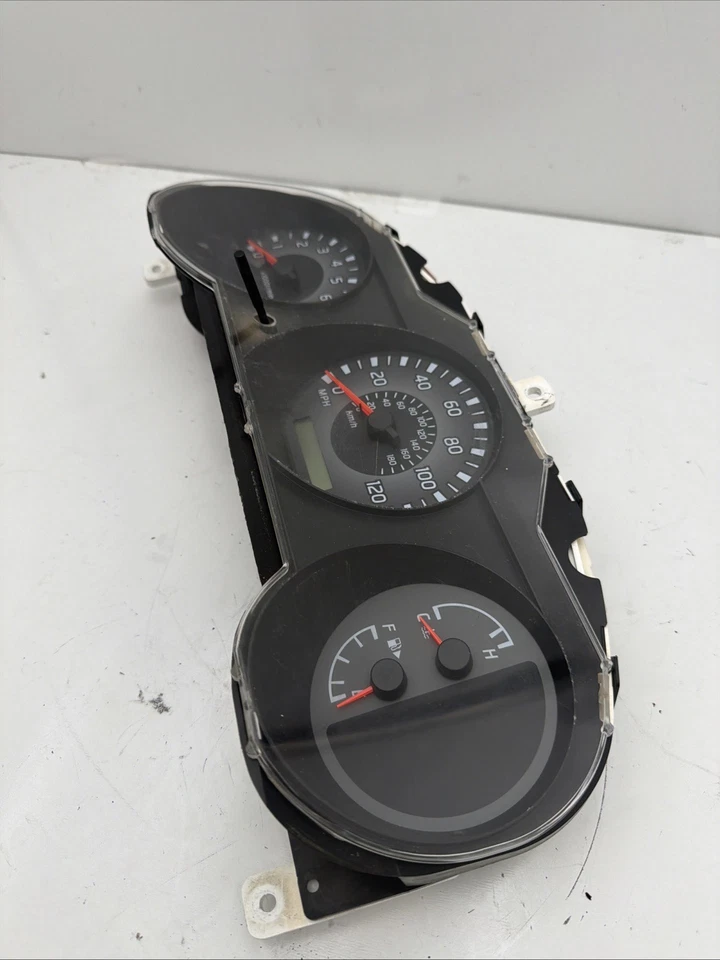 Nissan Xterra Frontier Gauge Cluster 2002-04 24810 7Z803 OEM Foto 2 de 4
