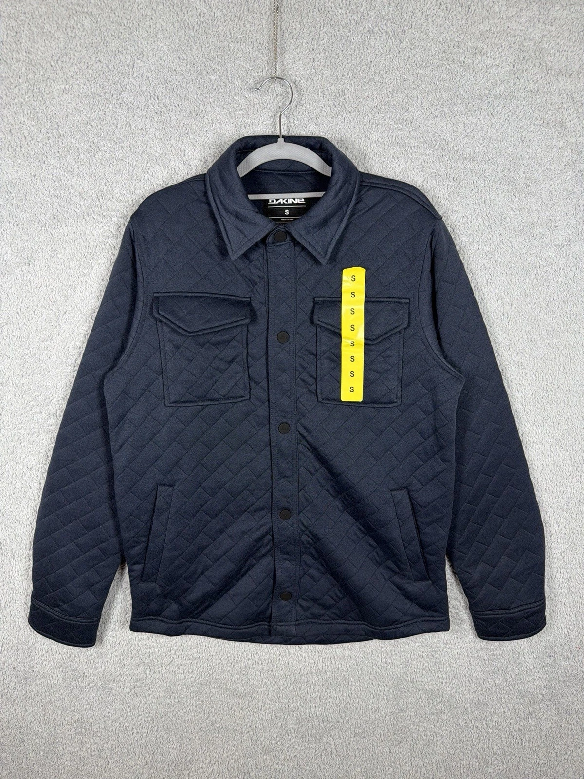 Dakine Shacket Jacket Mens Sz S Navy Blue Quilted Overshirt Snap Front 4 Pocket
