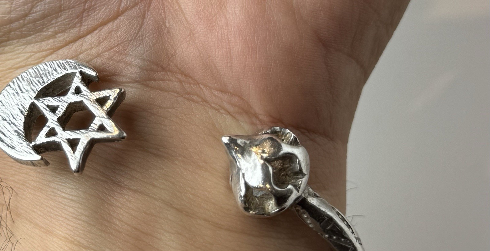 Solid Sterling Silver Crescent Moon & Star 8” Cuf… - image 6