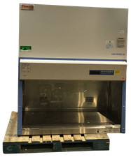 THERMO SCIENTIFIC 1300 SERIES A2 BIOLOGICAL SAFETY CABINET !