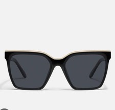 NEW Quay Level Up Black and Gold polarized Oversized Square Women's Sunglasses