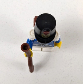 LEGO Bluecoat Soldier 1 Minifigure Pirates Set 70410 pi152