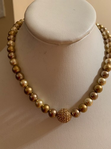$45 Carolee Gold Glass 8mm Pearl Fireball Charm Necklace 18” M116 - Picture 3 of 7