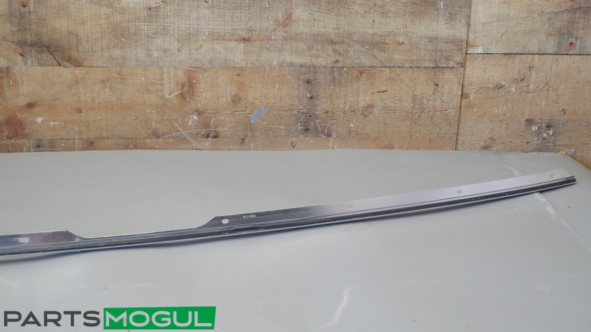 2014-2024 MASERATI QUATTROPORTE ROOF LEFT UPPER DOOR MOLDING OEM 06700196990