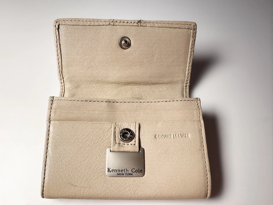 Бумажник Kenneth Cole New York винтажный TJ Maxx новый с Ярлыками бежевый кожаный складной на молнии монета - Изображение 3 из 4